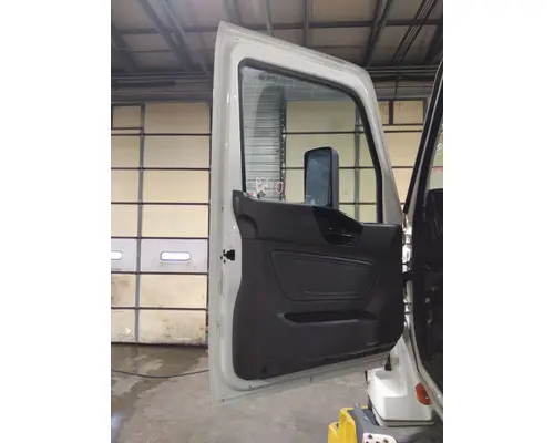 INTERNATIONAL LT 2017-2025 DOOR ASSEMBLY, FRONT