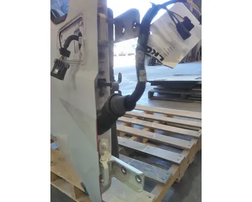 INTERNATIONAL LT 2017-2025 DOOR ASSEMBLY, FRONT