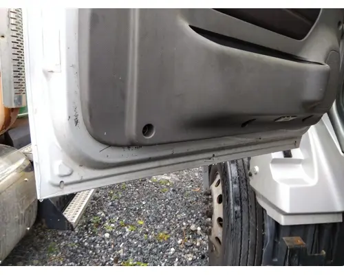 INTERNATIONAL LT 2017-2025 DOOR ASSEMBLY, FRONT