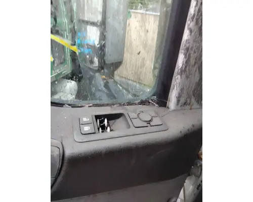 INTERNATIONAL LT 2017-2025 DOOR ASSEMBLY, FRONT