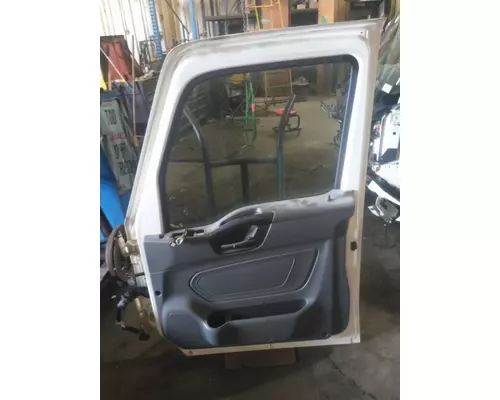 INTERNATIONAL LT 2017-2025 DOOR ASSEMBLY, FRONT