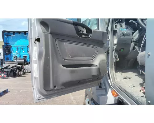 INTERNATIONAL LT 2017-2025 DOOR ASSEMBLY, FRONT