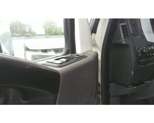 INTERNATIONAL LT 2017-2025 DOOR ASSEMBLY, FRONT