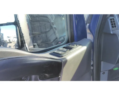 INTERNATIONAL LT 2017-2025 DOOR ASSEMBLY, FRONT