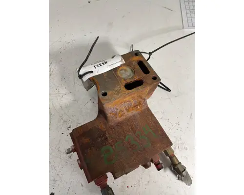 INTERNATIONAL LT625 214 Thermostat Housings