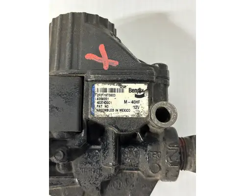 INTERNATIONAL LT625 680 Air Valves