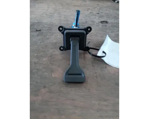 INTERNATIONAL LT625 944 VALVES