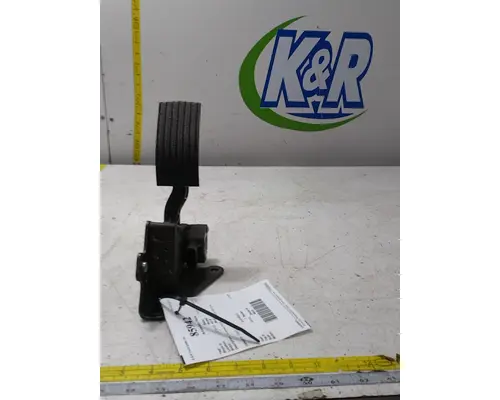 INTERNATIONAL LT625 Accelerator Parts
