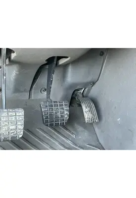 INTERNATIONAL LT625 Accelerator Parts