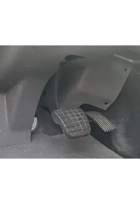 INTERNATIONAL LT625 Accelerator Parts