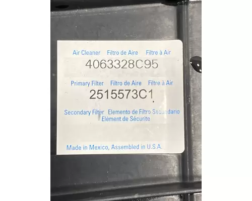 INTERNATIONAL LT625 Air Cleaner