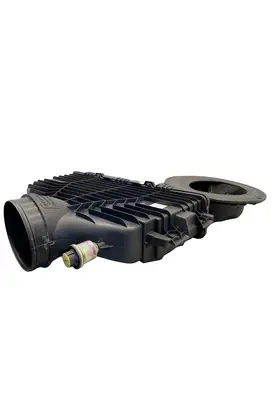 INTERNATIONAL LT625 Air Cleaner