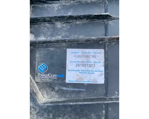 INTERNATIONAL LT625 Air Cleaner