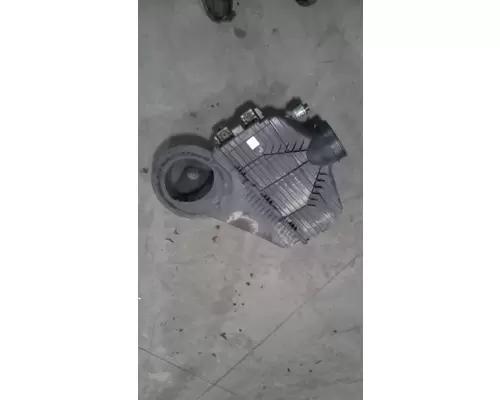 INTERNATIONAL LT625 Air Cleaner