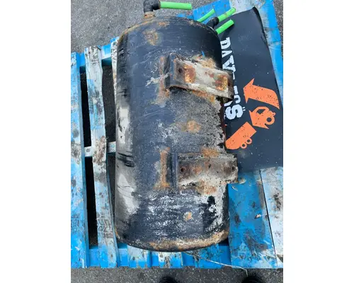 INTERNATIONAL LT625 Air Tank