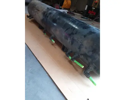 INTERNATIONAL LT625 Air Tank