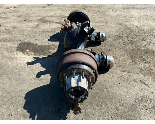 INTERNATIONAL LT625 Axle Housings (Front)