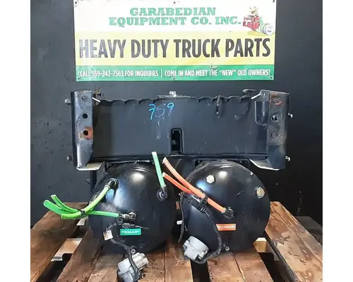 INTERNATIONAL LT625 Battery BoxTray