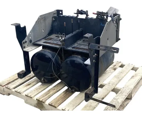 INTERNATIONAL LT625 Battery Box