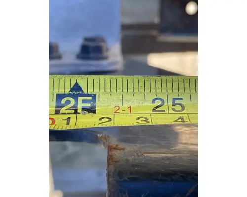 INTERNATIONAL LT625 Battery Box