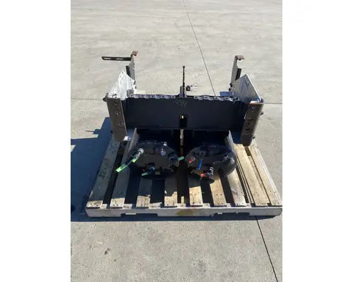 INTERNATIONAL LT625 Battery Box