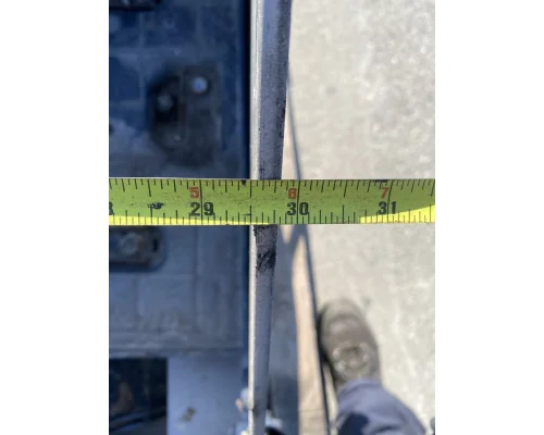 INTERNATIONAL LT625 Battery Box
