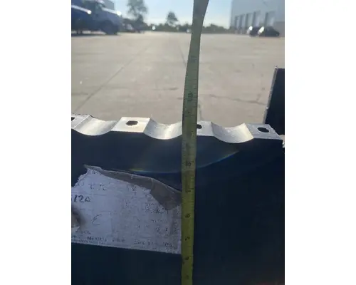 INTERNATIONAL LT625 Battery Box