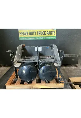 INTERNATIONAL LT625 Battery Boxes