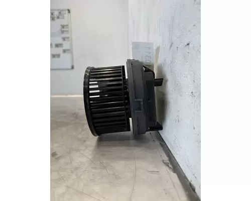 INTERNATIONAL LT625 Blower Motor