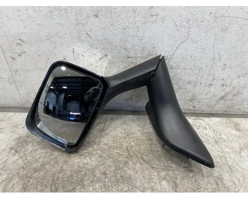 INTERNATIONAL LT625 Body Parts, Misc.