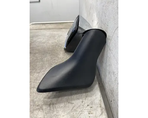 INTERNATIONAL LT625 Body Parts, Misc.