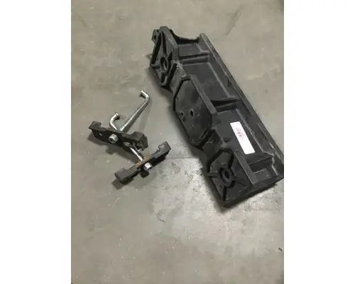 INTERNATIONAL LT625 Brackets, Misc.