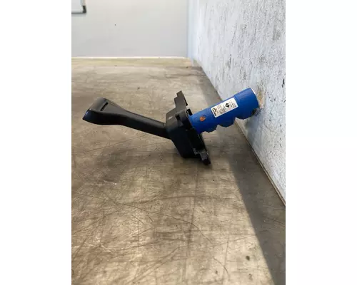 INTERNATIONAL LT625 Brake Proportioning Valve