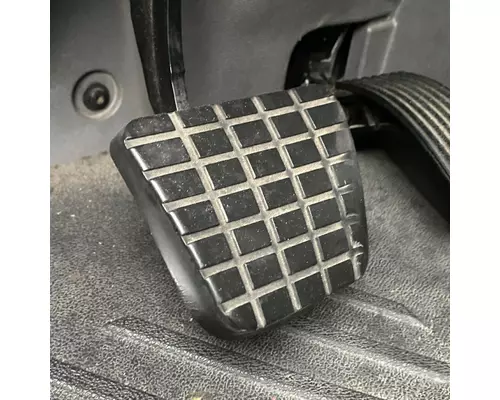 INTERNATIONAL LT625 BrakeClutch Pedal Box