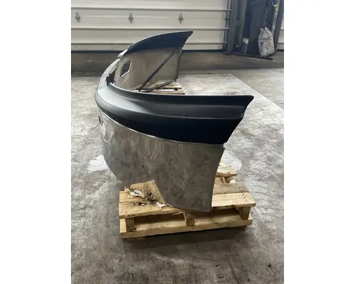 INTERNATIONAL LT625 Bumper Assembly, Front
