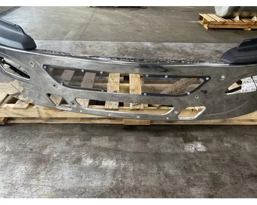 INTERNATIONAL LT625 Bumper Assembly, Front