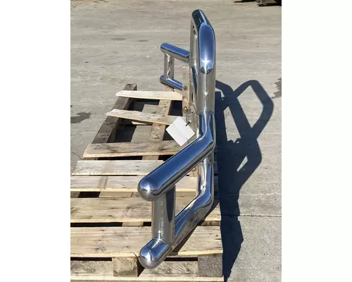 INTERNATIONAL LT625 Bumper Assembly, Front