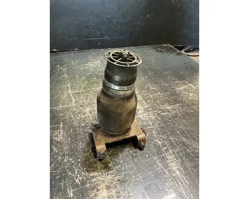 INTERNATIONAL LT625 Cab Air Suspension & Parts