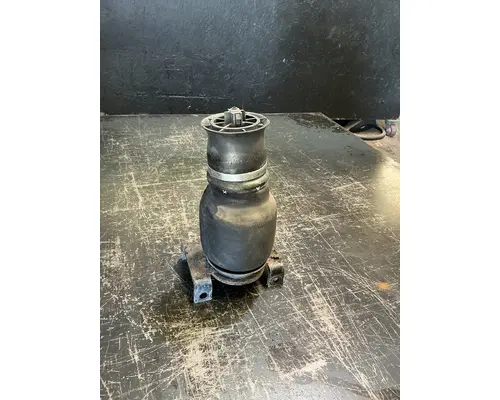 INTERNATIONAL LT625 Cab Air Suspension & Parts
