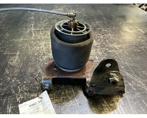 INTERNATIONAL LT625 Cab Air Suspension & Parts