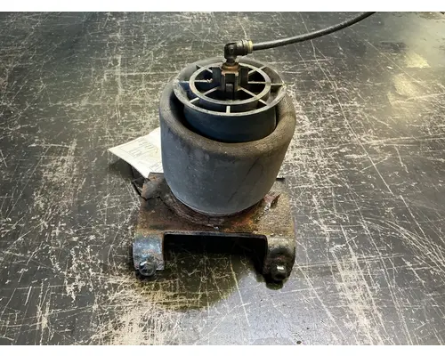 INTERNATIONAL LT625 Cab Air Suspension & Parts