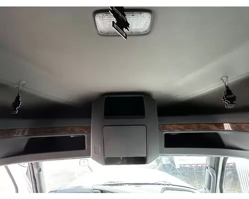 INTERNATIONAL LT625 Cab Assembly