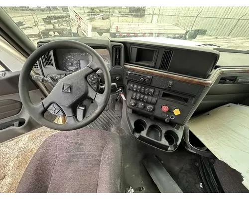 INTERNATIONAL LT625 Cab Assembly
