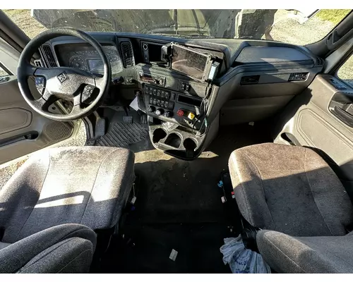 INTERNATIONAL LT625 Cab Assembly