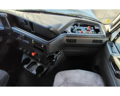 INTERNATIONAL LT625 Cab Assembly