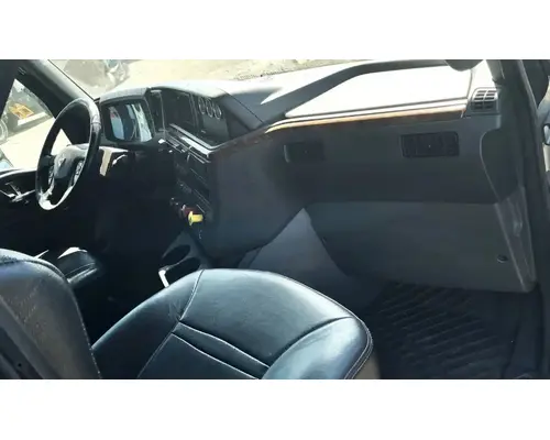 INTERNATIONAL LT625 Cab Assembly