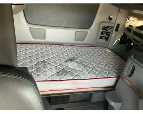 INTERNATIONAL LT625 Cab Assembly