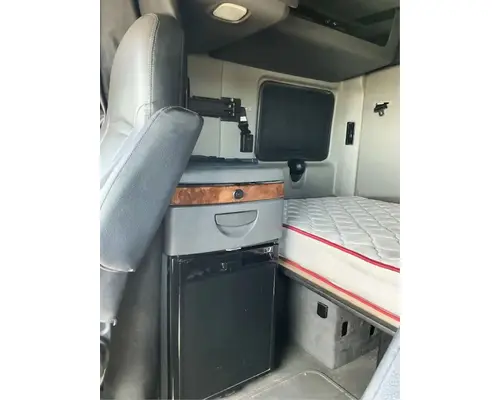 INTERNATIONAL LT625 Cab Assembly