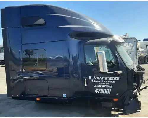 INTERNATIONAL LT625 Cab Assembly