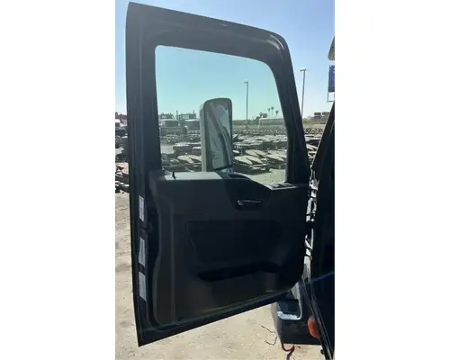 INTERNATIONAL LT625 Cab Assembly